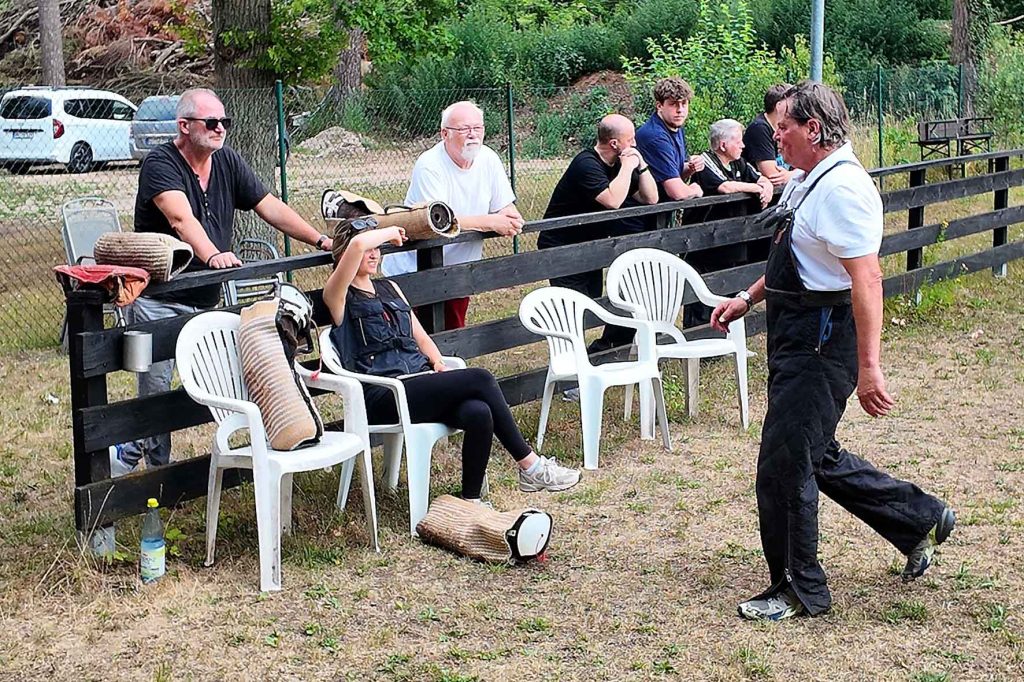 #Deutschland, #Bayern, #Franken, #Mittelfranken, #LandkreisFürth, #Roßtal, #Schäferhundevereinroßtal, #Schäferhunde, #Schäferhundeverein, #Hundesport, #Ausbildung, #Verkehrssicherheit, #Unterordnung, #MetropolregionNürnberg,