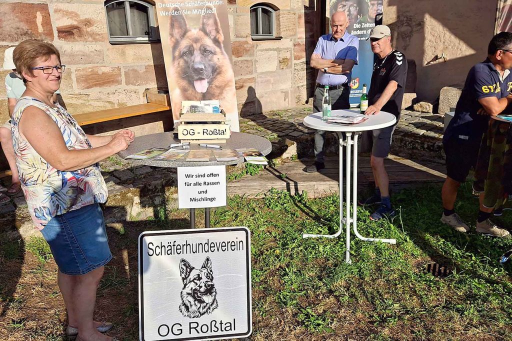 #Deutschland, #Bayern, #Franken, #Mittelfranken, #LandkreisFürth, #Roßtal, #Schäferhundevereinroßtal, #Schäferhunde, #Schäferhundeverein, #Hundesport, #Ausbildung, #Verkehrssicherheit, #Unterordnung, #MetropolregionNürnberg,